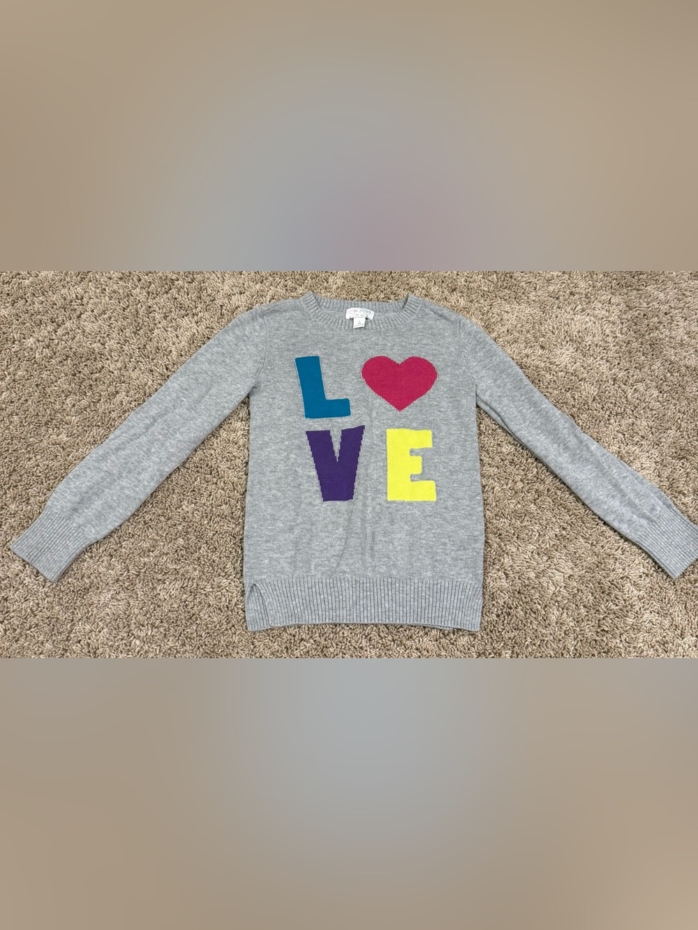 The Children’s Place “L♡VE” Sweater Girls Size 5/6 Gray Colorful Graphic